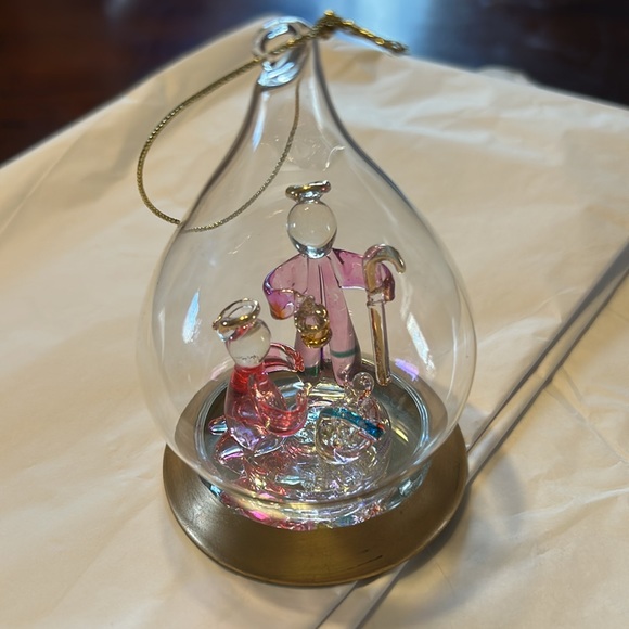 ๐ฉทHOST PICK๐ฉทNativity Theme Teardrop Glass Ornament Tabletop New **FINAL PRICE*** - Picture 8 of 11